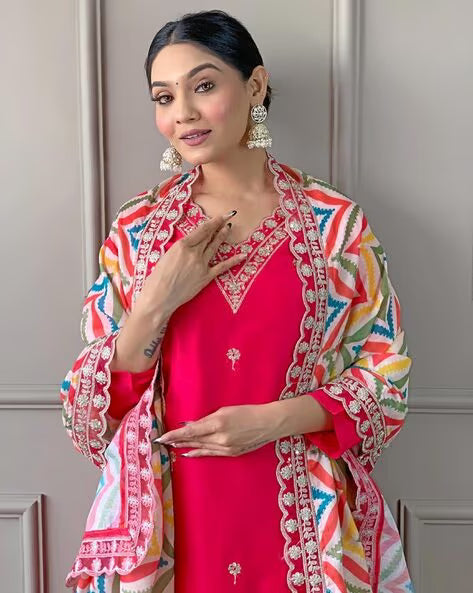 Ethnic Wear: Elegant Pink Kurta Set with Colorful Dupatta