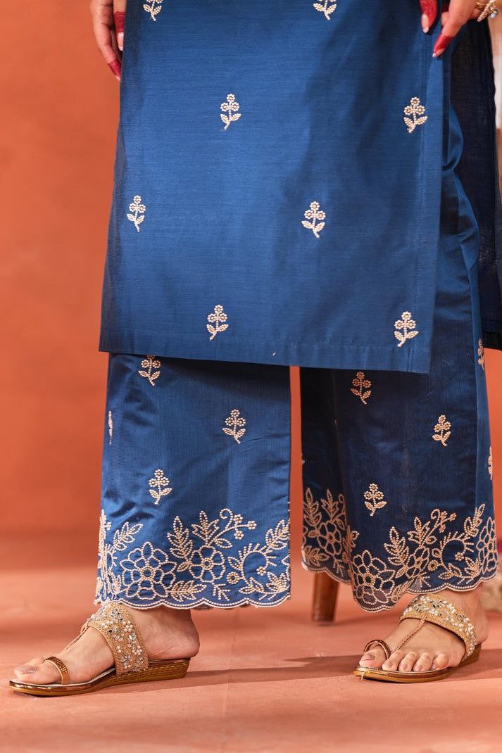 Elegant Embroidered Punjabi Suit Set with Dupatta