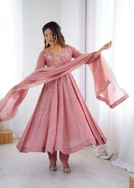 Anarkali Gown With Crunchy Silk With Fully Flair